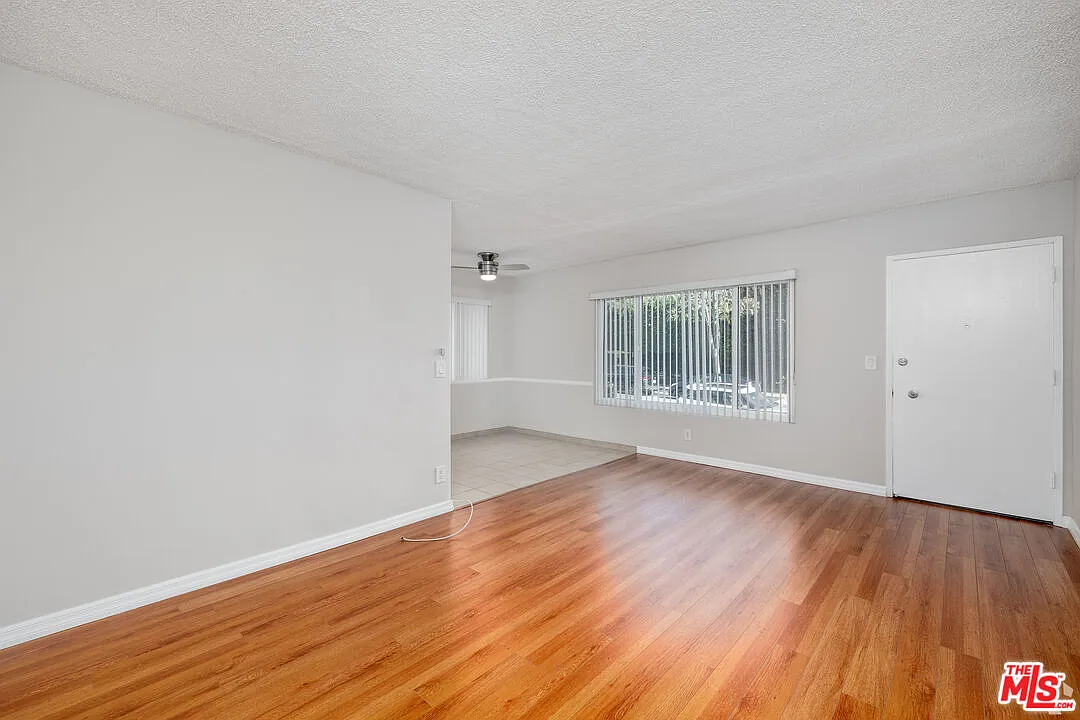1 bed, 1.0 bath, 740 sqft, $2,500 — Photo 3