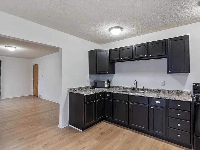 219 Victor Ave #1 — Photo 5