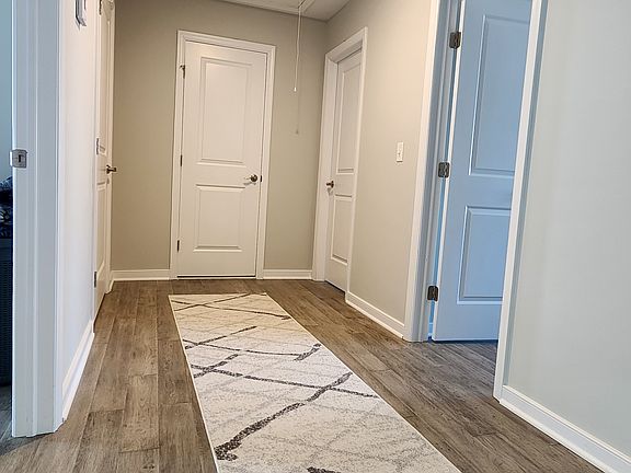 3rd image of 4 Joseph Dr #4