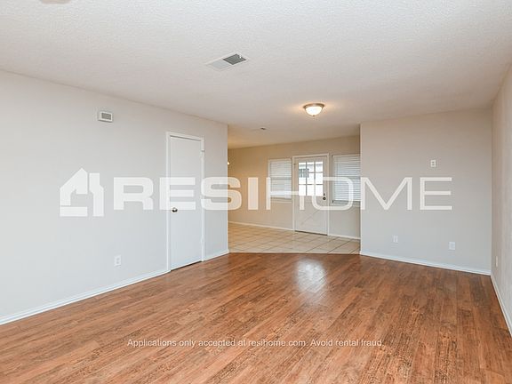 5th image of 5913 Kary Lynn Dr S