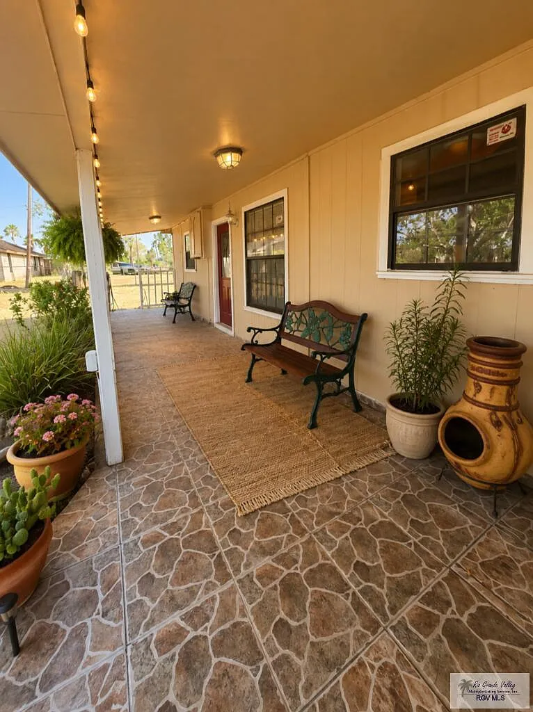 2 bed, 2.0 bath, 1640 sqft, $1,250 — Photo 1