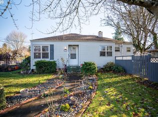 416 SE Roberts Ave, Gresham, OR 97080