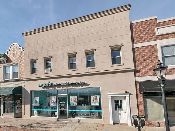 2nd image of 162 Westwood Ave #1