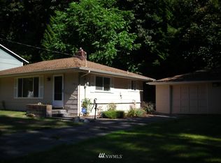 25642 Lake Fenwick Rd, Kent, WA 98032