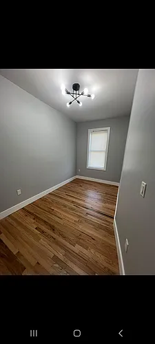 187 Woodlawn Ave #1B Photo 1