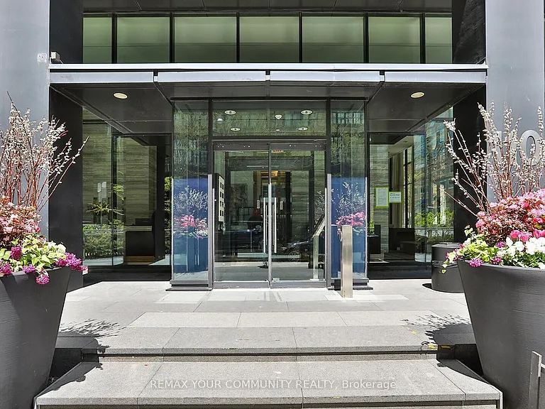 110 Charles St E #1704 — Photo 2