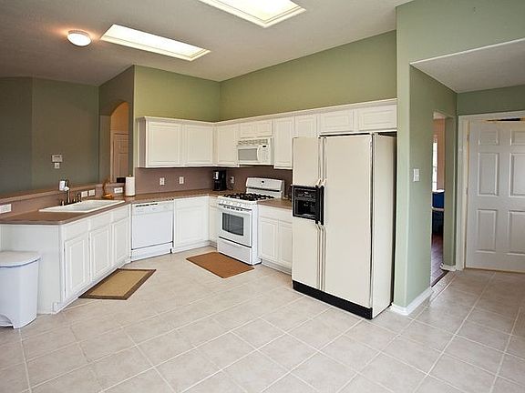 Another angle on this great Kitchen