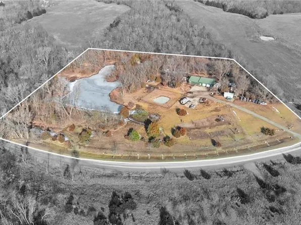 1475 Jackson Rd, Williamsburg, KS 66095