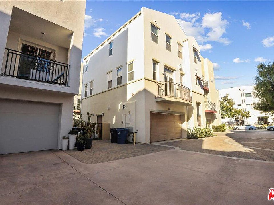 1st image of 6631 Seabluff Dr #6