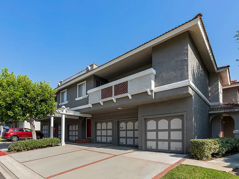 Trabuco Villas — Photo 23