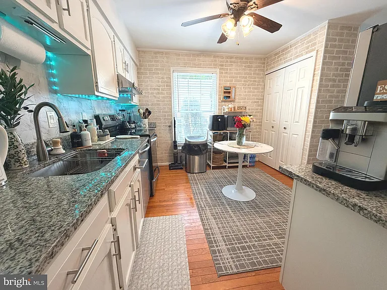 6332 Teakwood Ct — Photo 20