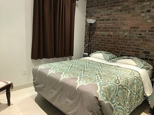 Rented by Patricia Lam, LREB | media 11