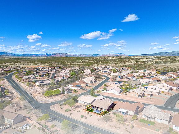 3rd image of 880 S Desert Sunset Drive