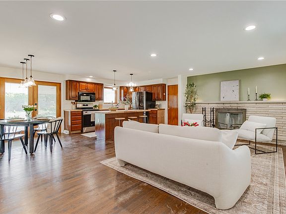 5th image of 7260 Jerry Dr