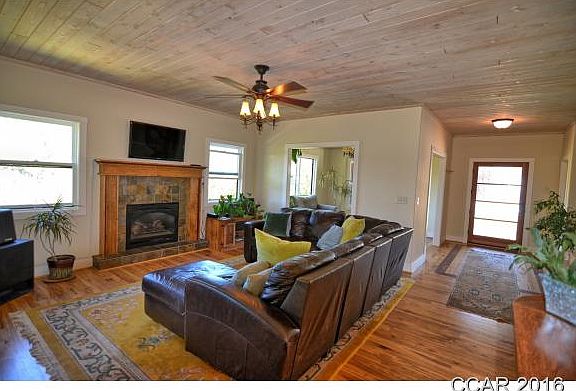 5th image of 4940 Wylderidge Dr
