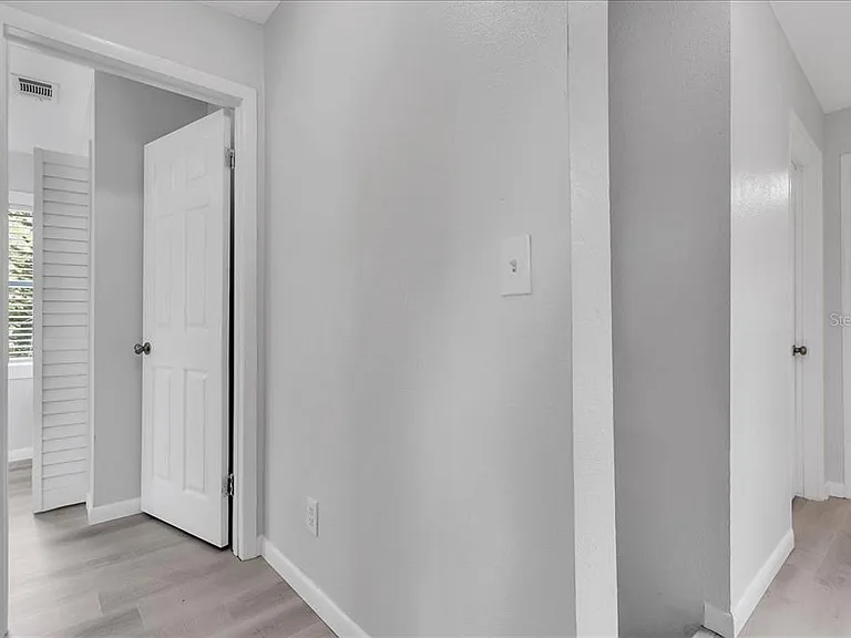 6008 N Tampa St — Photo 30