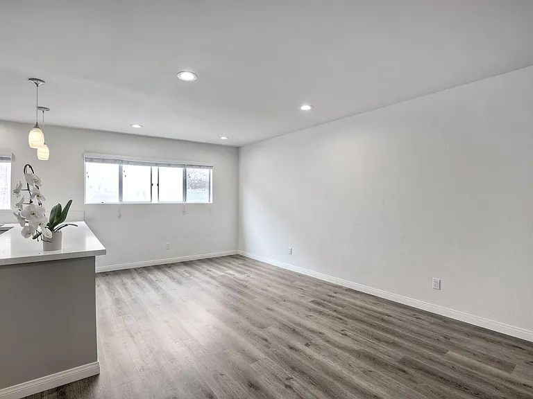 2903 Upshur St #1/2 — Photo 17