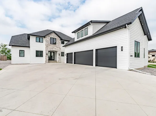 3305 Bay Shore Bnd SE, Mandan, ND 58554