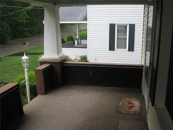 2nd image of 1089 Plateau Dr