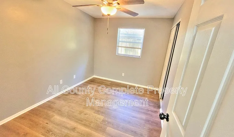 3319 Hunt St — Photo 7