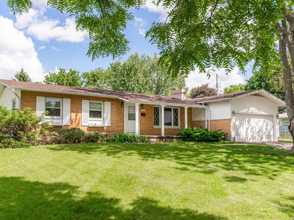 1010 Glidden Ave, Dekalb, IL 60115