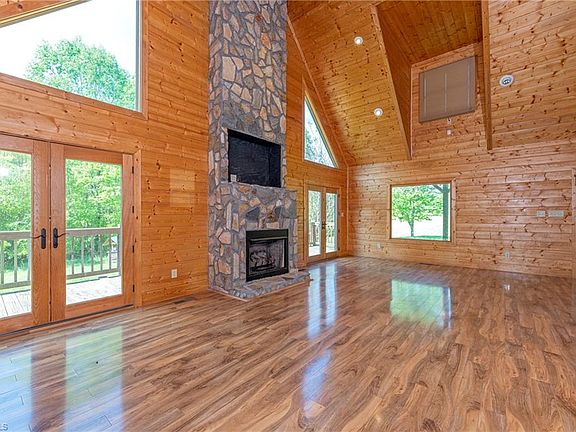 4th image of 3640 Rocky Top Dr