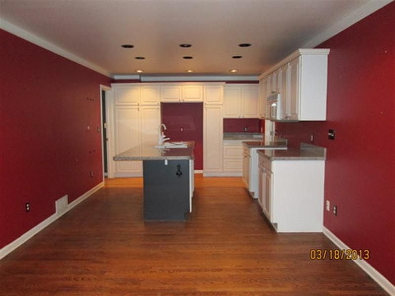 2nd image of 3189 Tuckahoe Rd