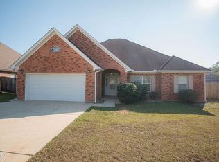 8921 Spring Ave, Ocean Springs, MS 39564