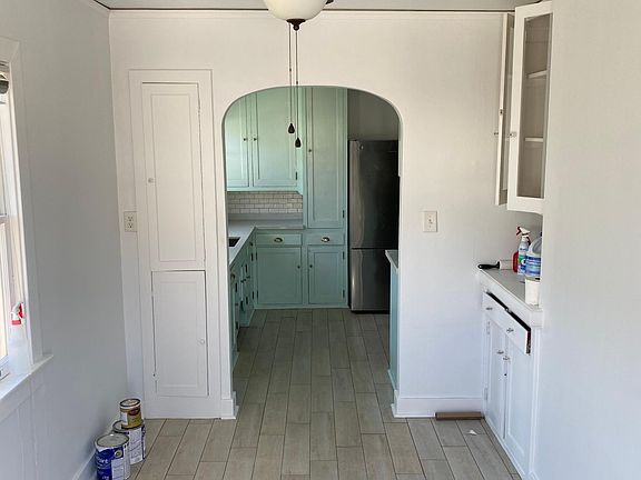 5th image of 3737 Herman Ave