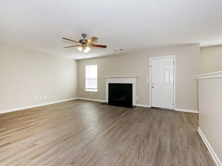 4133 Alveston Dr — Photo 4