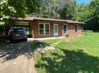 3201 Crosswinds Dr, High Ridge, MO 63049