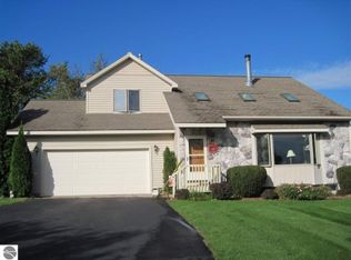 11553 Topview Dr, Williamsburg, MI 49690