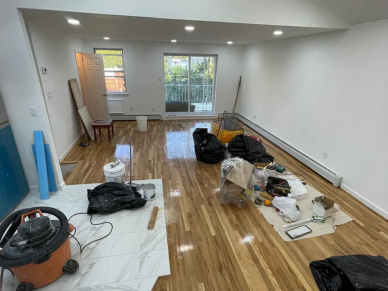 138 Bay 49 St #3 — Photo 3
