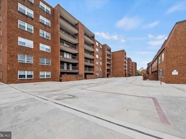 215 Haddonfield Cmns #215, Haddonfield, NJ 08033