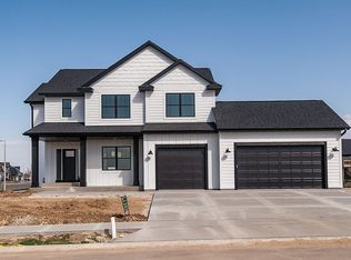 3740 Galaxy Ln SW, Rochester, MN 55902