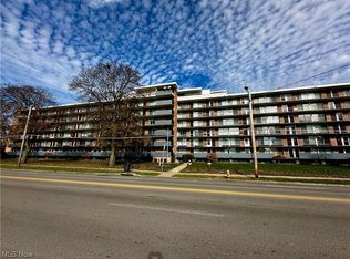 2331 E Market St APT 411, Akron, OH 44312