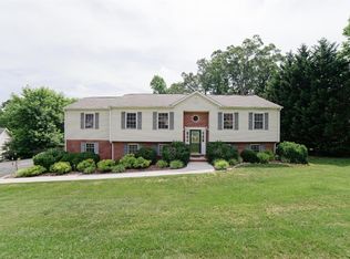 224 Chelsea Dr, Forest, VA 24551