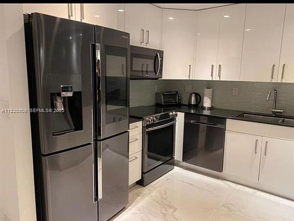 2nd image of 2301 Collins Ave #Cu-1503