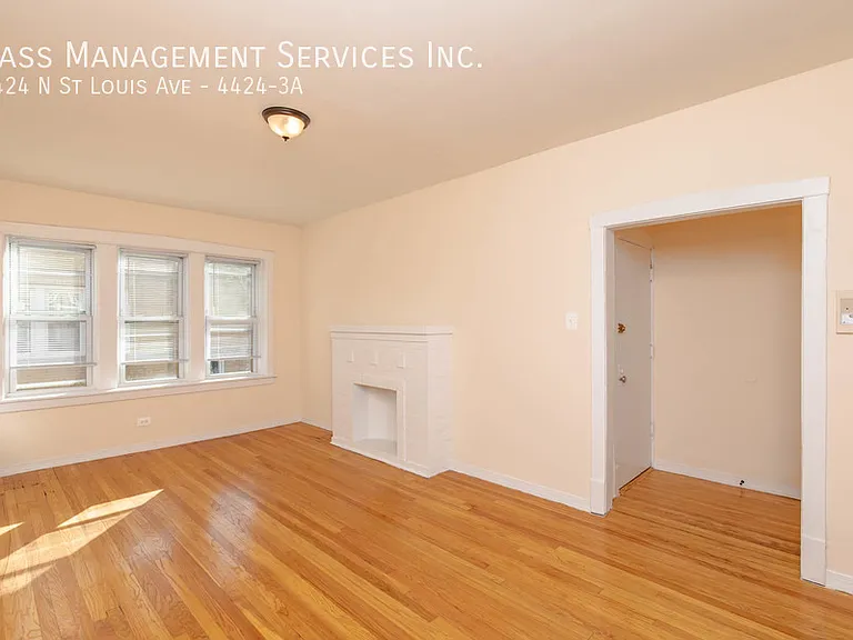 4412-26 N St Louis Ave. — Photo 38