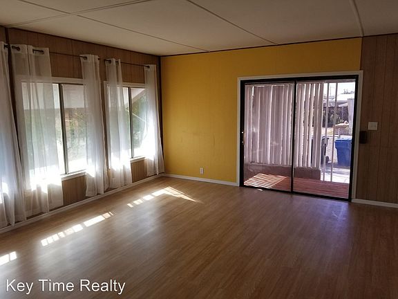 2nd image of 2105 Catalina Dr