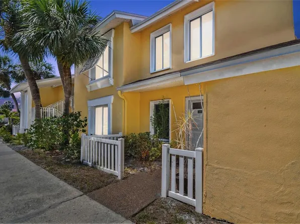 3540 42nd St S Unit D, Saint Petersburg, FL 33711