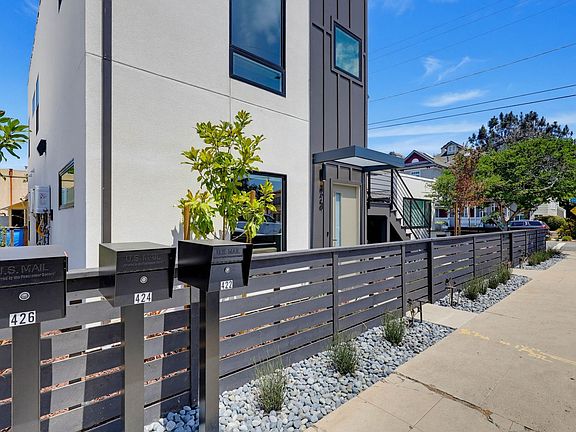 5th image of 422-424 Arbor Dr #426