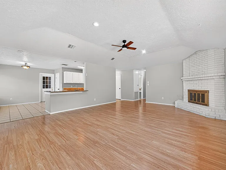 2310 Woodwind Dr — Photo 10