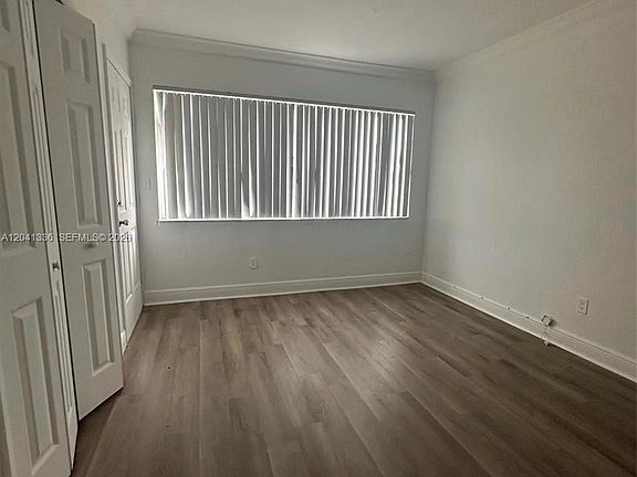 4th image of 980 NE 170th St APT 214