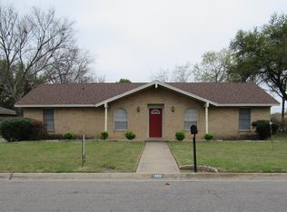 808 Imperial Dr, Denton, TX 76209
