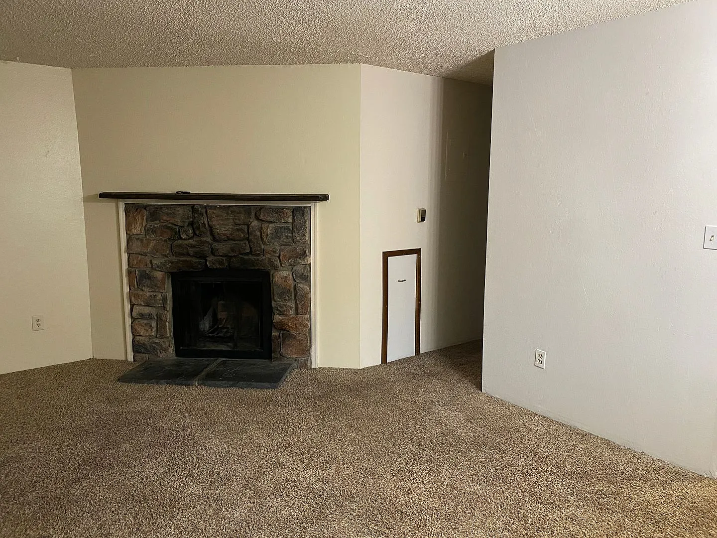 3324 Frontier Street — Photo 2