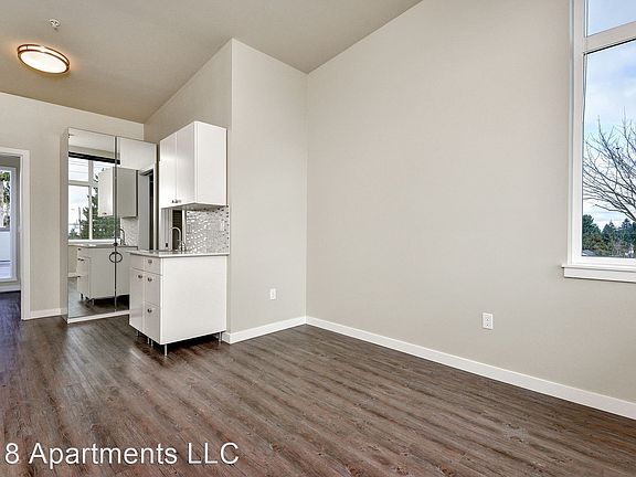 5th image of 918 N 103rd St #11171292