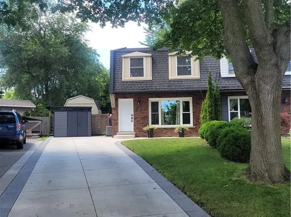 23 Bentley Pl, Hamilton, ON L9C 2R5