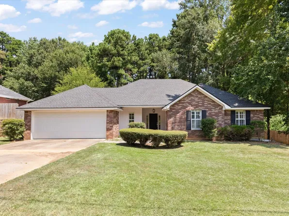 156 Oakridge Ln, Longview, TX 75605