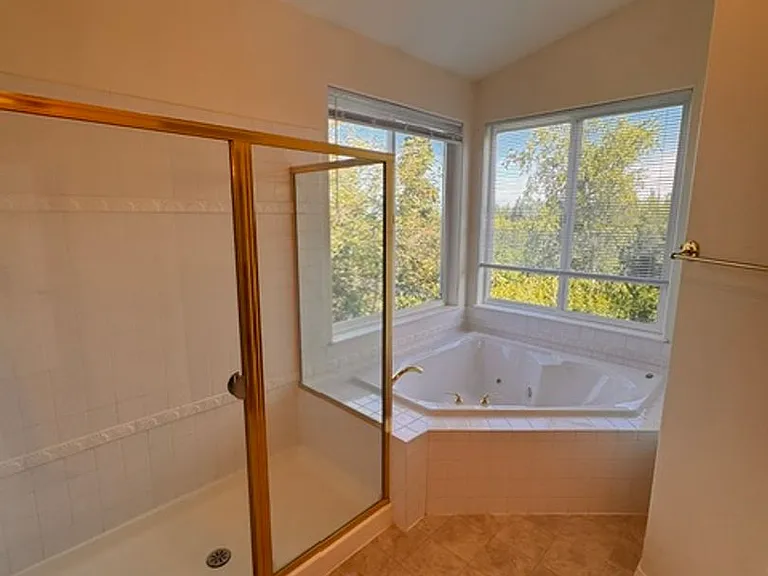 10100 Zermatt Cir — Photo 18